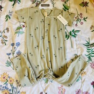 Quincy Mae Plam Tree Romper 18/24